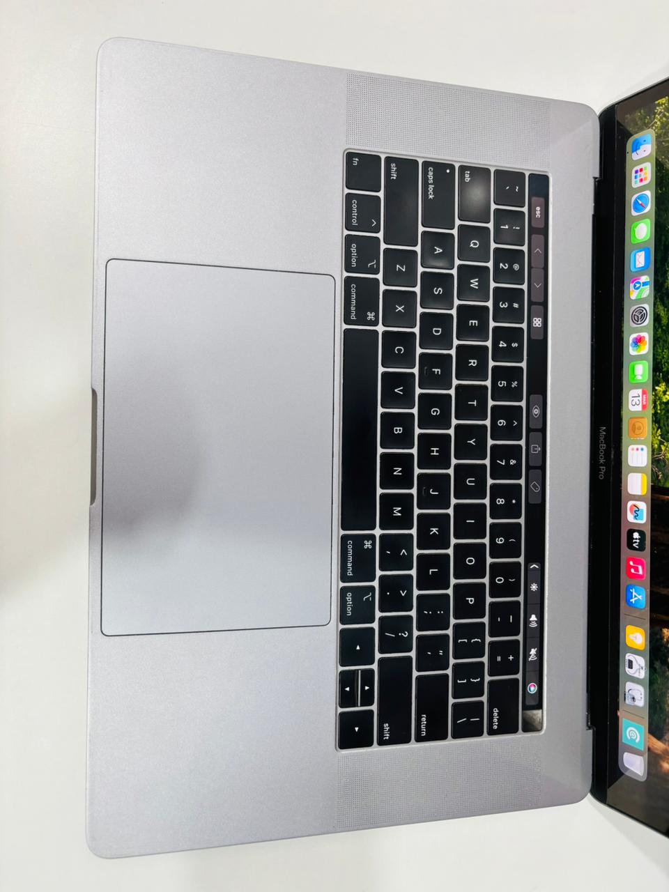 Model: MacBook Pro (15-inch, 2019) Processor: 2.6 GHz 6-Core Intel Core i7 Memory: 16 GB 2400 MHz DDR4 Storage: 256 GB SSD (with 227.99 GB available) Graphics: Intel UHD Graphics 630 1536 MB - Image 4